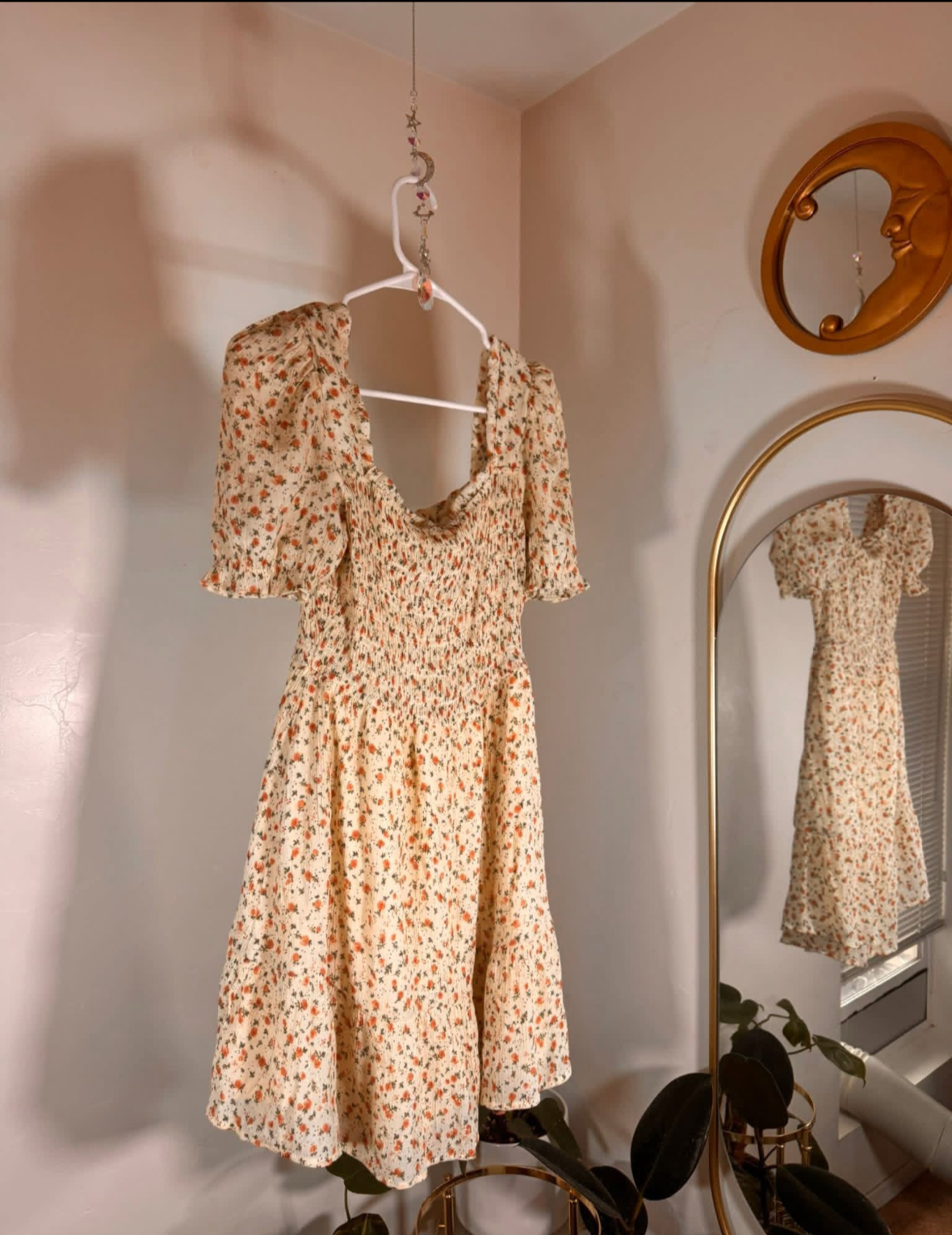 Short, Cream Floral Dress
