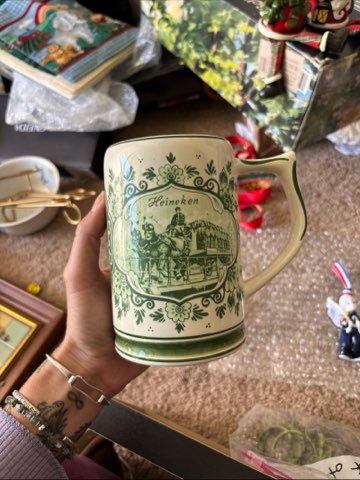 Vintage Heineken Beer Stein – Dutch Brewery Scene Collectible Mug